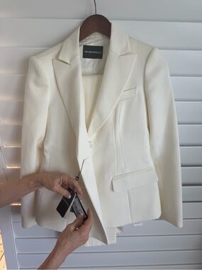 Emporio Armani Cream Women's Tailored Blazer
